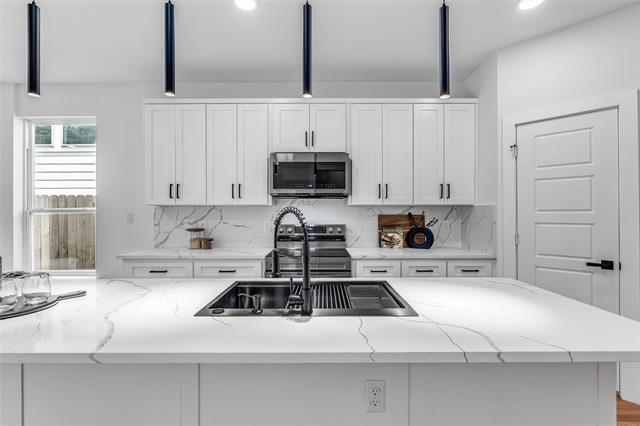 Photo - 2321 Budd St