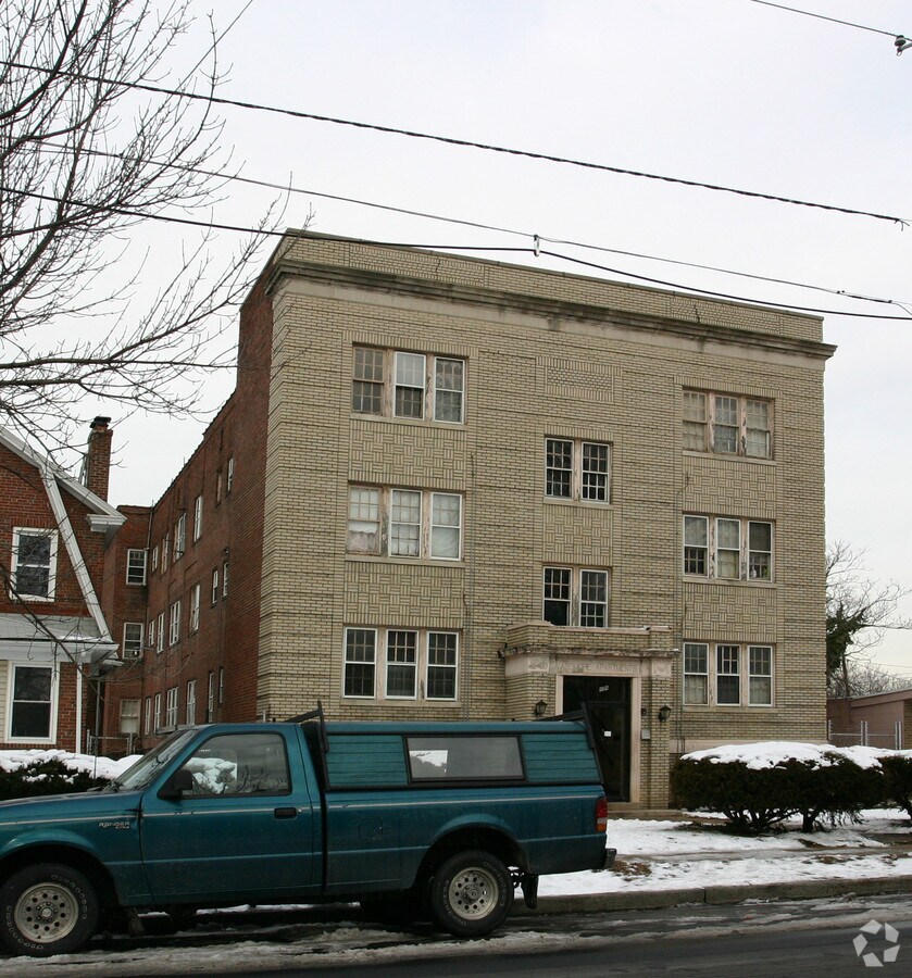 Photo - Ardmore Apartments