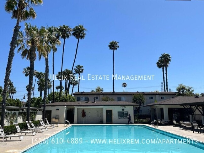 Photo - 1629 S Walnut St Unit 4