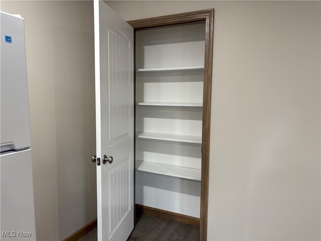 Photo - 430 2nd Dr NE