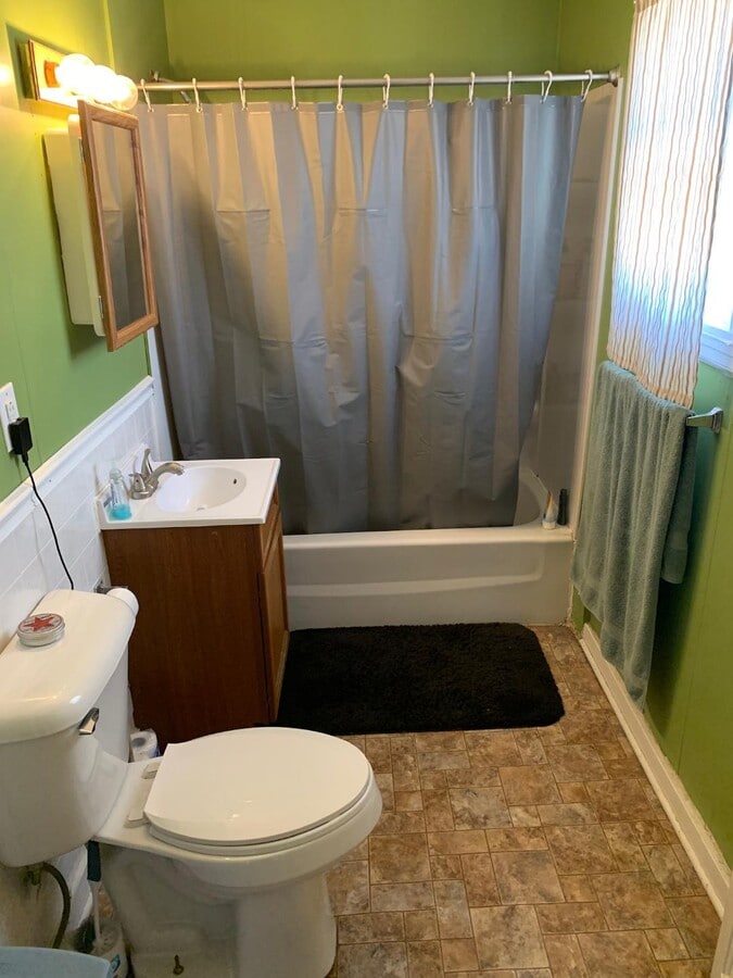 Photo - 736 Division St