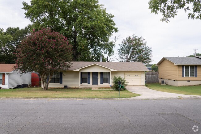 Building Photo - 3007 Mulberry Ave Rental