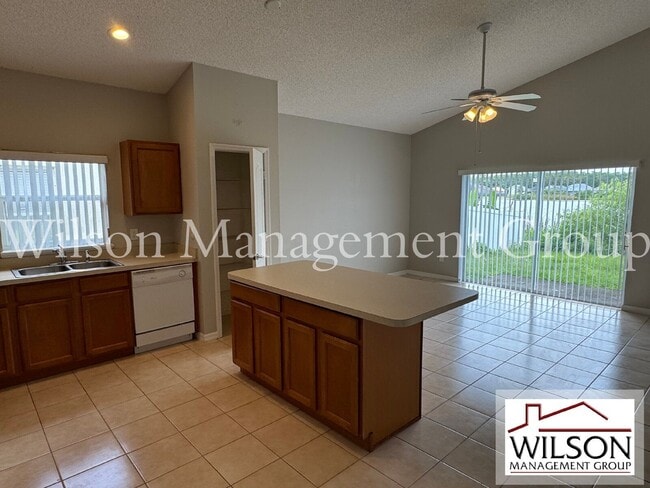 Photo - 4944 Waterside Pointe Cir