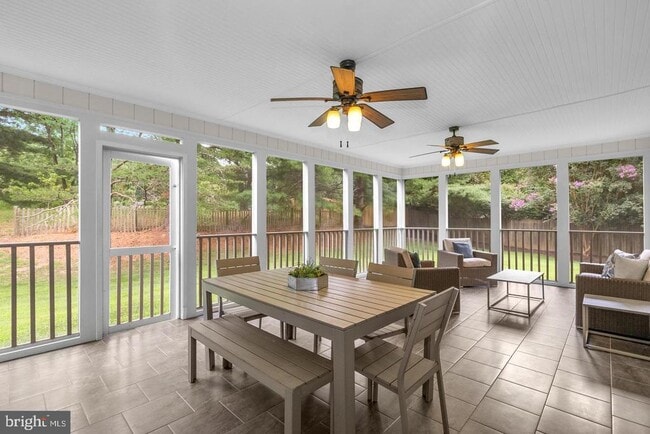 Photo - 9428 Meadow Shire Ln
