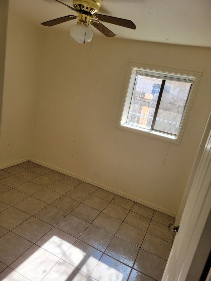 Photo - 1302 Michigan Ave Unit 1302 1/2