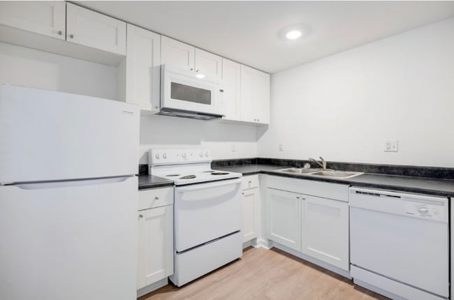 Photo - 2038 Southern Ave Unit 4