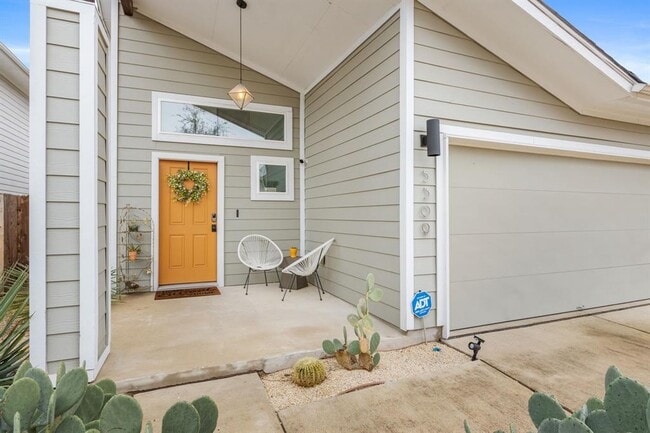 Photo - 5309 Daimler Dr