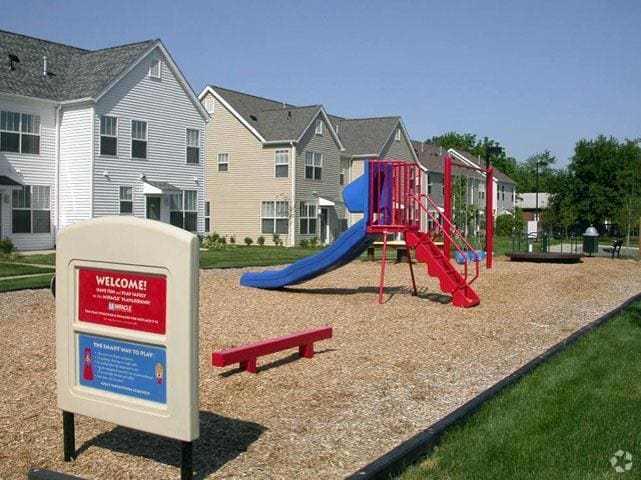 Tot Lot - Parsons Place Apartments