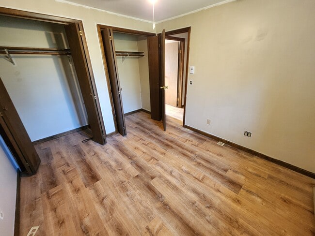 Photo - 162 Washington St