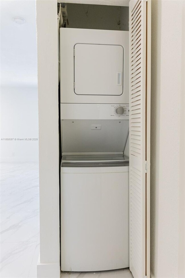 Photo - 2140 NE 56th St Apartment Unit 12