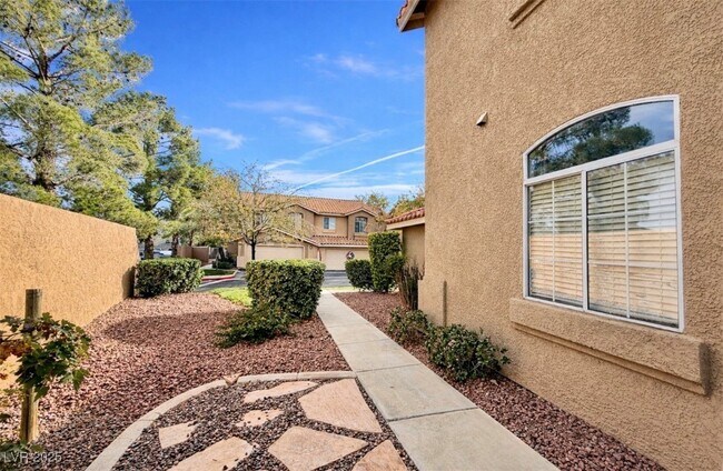 Photo - 1802 Ellisworth Pl