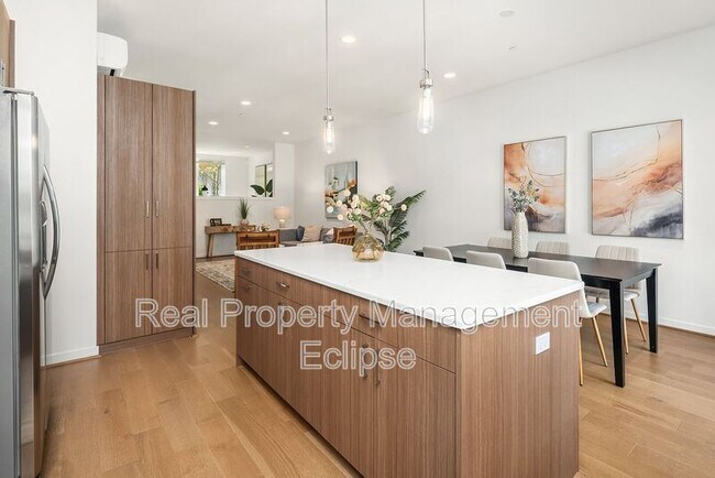 Photo - 170 107th Ct SE
