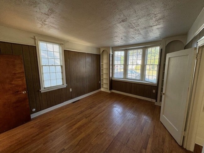 Photo - 4 bedroom House Near OSU Campus and Downtown