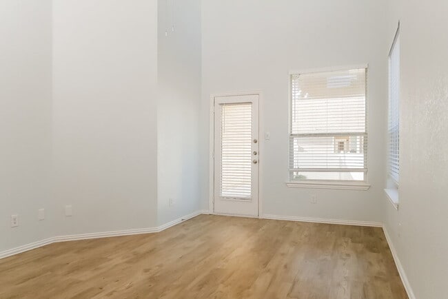 Photo - 9867 Walnut Hill Dr