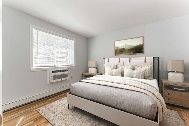 Photo - Pine Gardens