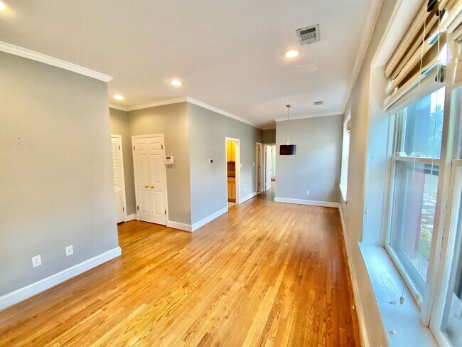 Photo - Logan/Dupont 1BR 1BA unit with hardwood fl... Condo