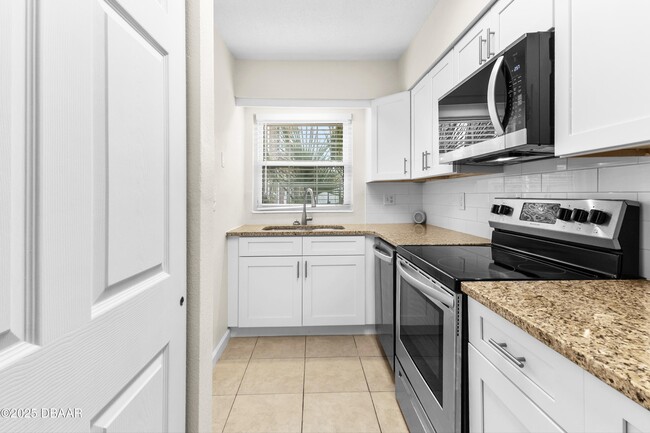 Photo - 2200 S Palmetto Ave