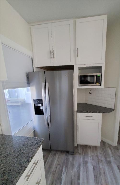 Photo - 869 NW Beach Dr