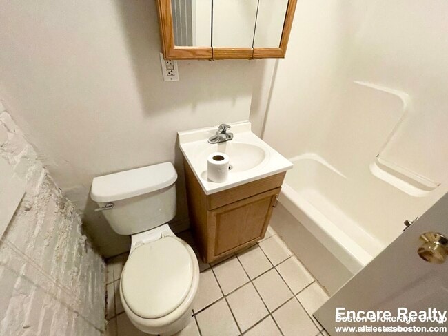 Photo - 733 Parker St Unidad 1