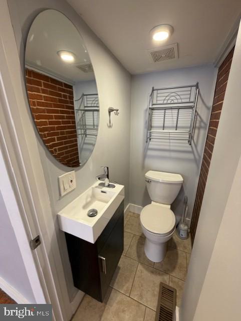 Photo - 1124 Daly St