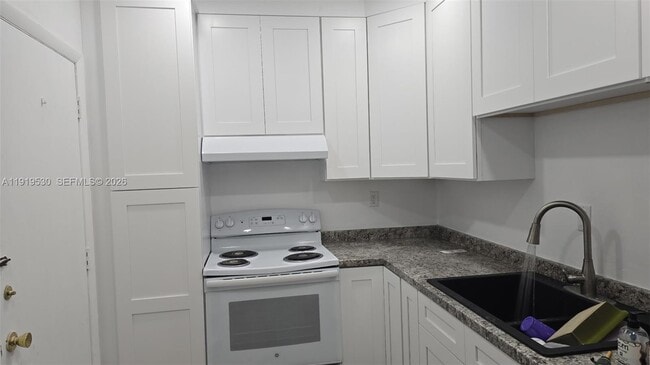 9159 SW 77th Ave Unit 211