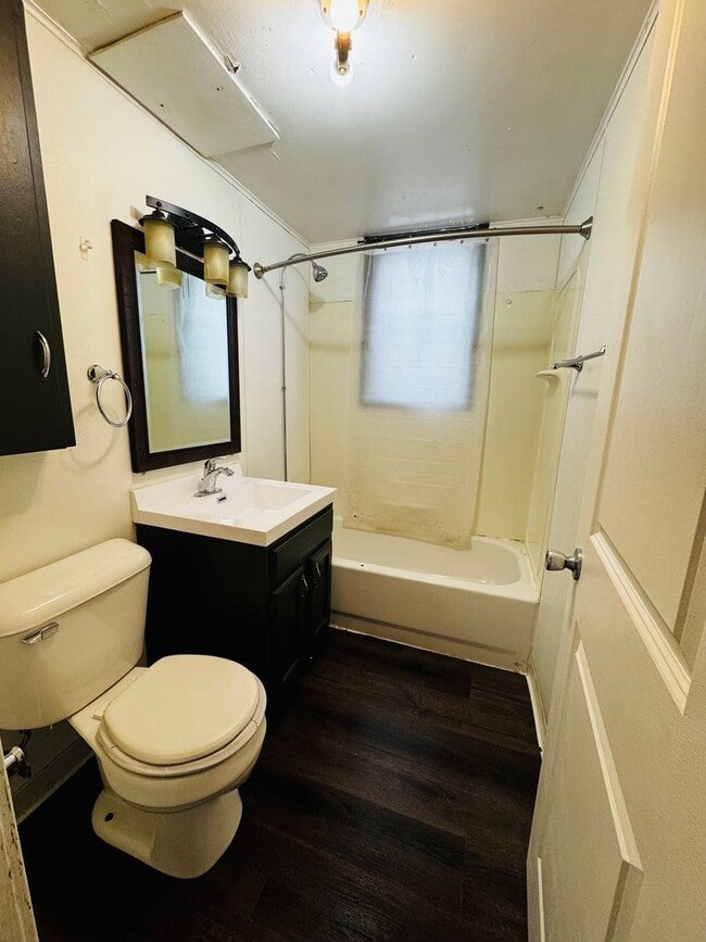 Photo - 620 N Main St Unit 3