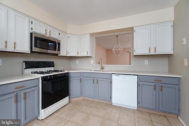 Photo - 330 Smithwold Rd