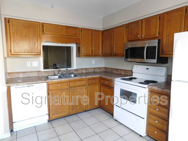 Photo - 5557 Old Guard Crescent