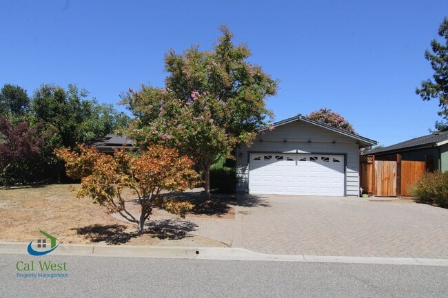 $4895 - Large beautiful 3/2 Home located i... - $4895 - Large beautiful 3/2 Home located i...