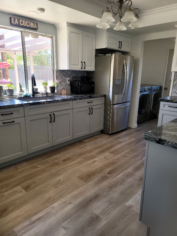 Photo - 990 Via Fedora