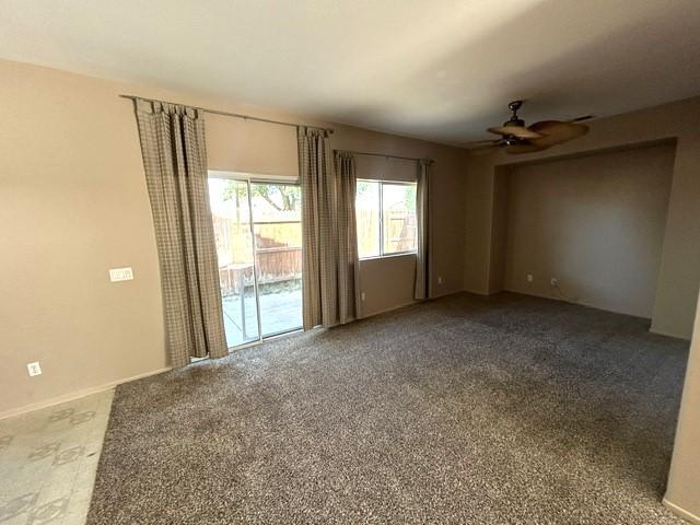 Photo - 643 Laxford Rd