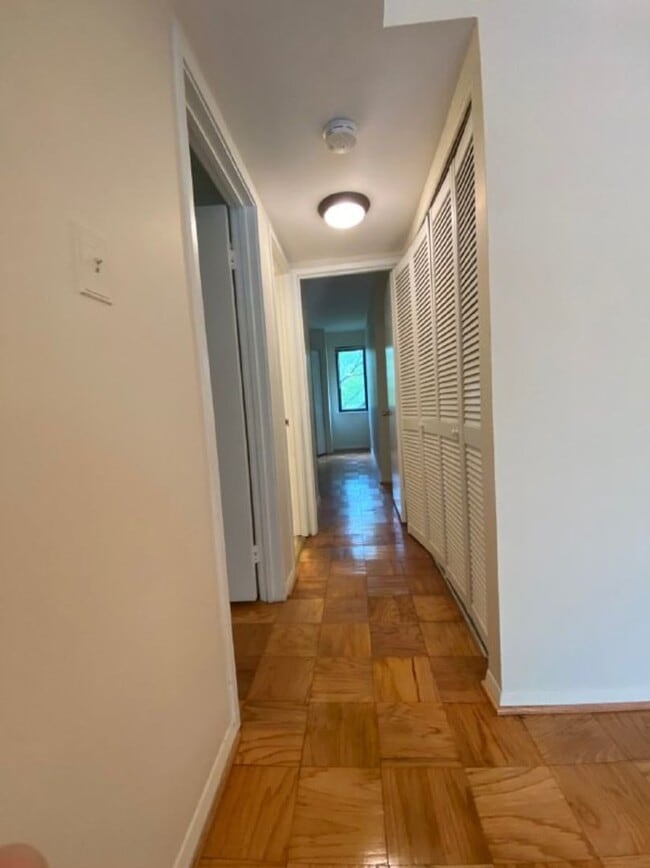 Photo - 2 Bedroom 1.5 Bathroom Apartment Unit Loca...