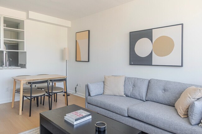500 W 56th St Unit SI FL21-ID2287