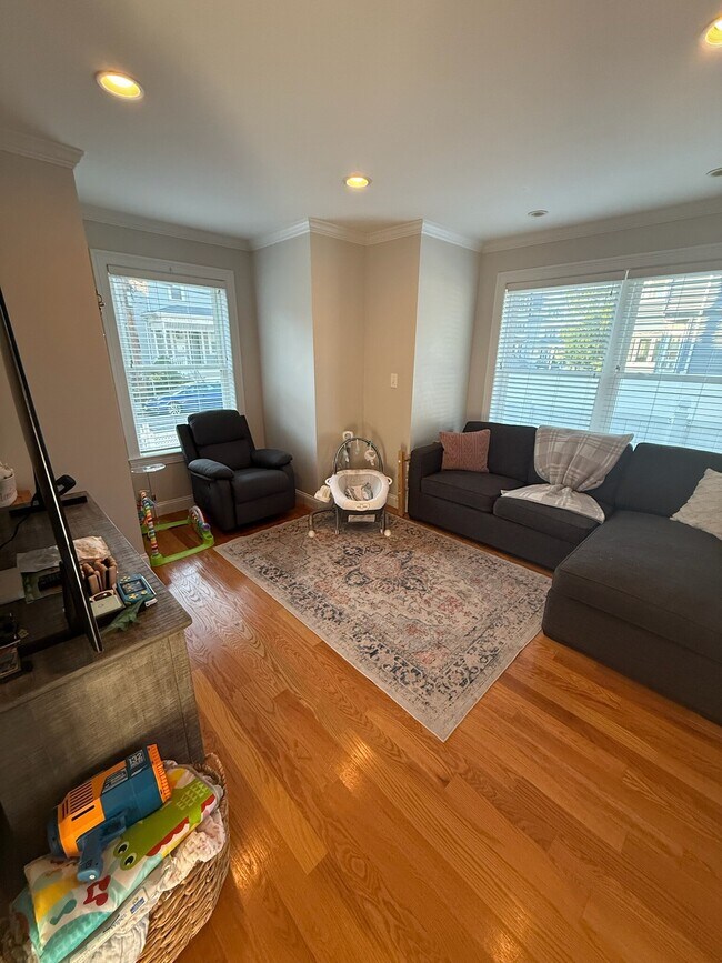 Photo - 25 Antwerp St Unit 25