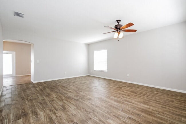 Photo - 11108 Newbridge Dr