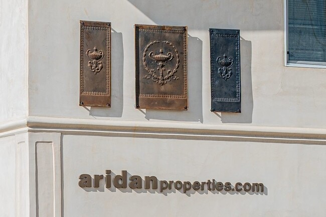 Photo - 1117 Cochran S Ave Unidad 1