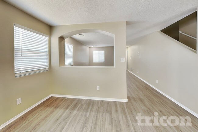 Photo - 6407 Black Hawk Dr NE