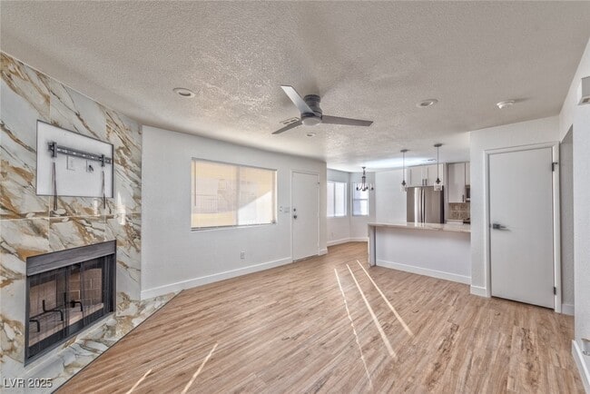 Building Photo - 1216 Observation Dr Unit 101