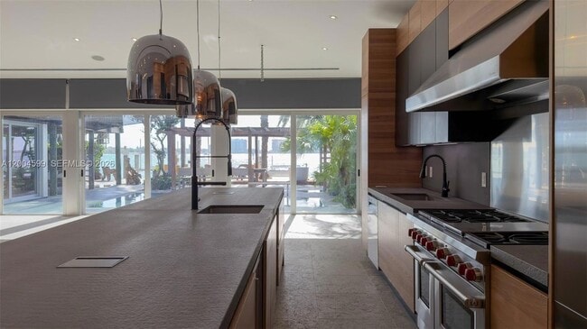 Photo - 2440 N Shore Terrace