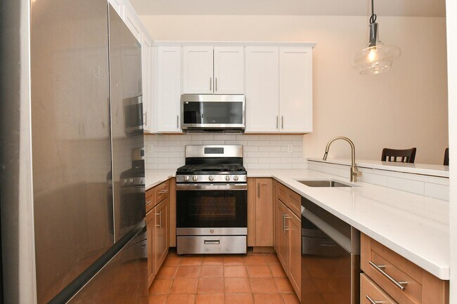 Photo - 1115 Willow Ave Unit 108
