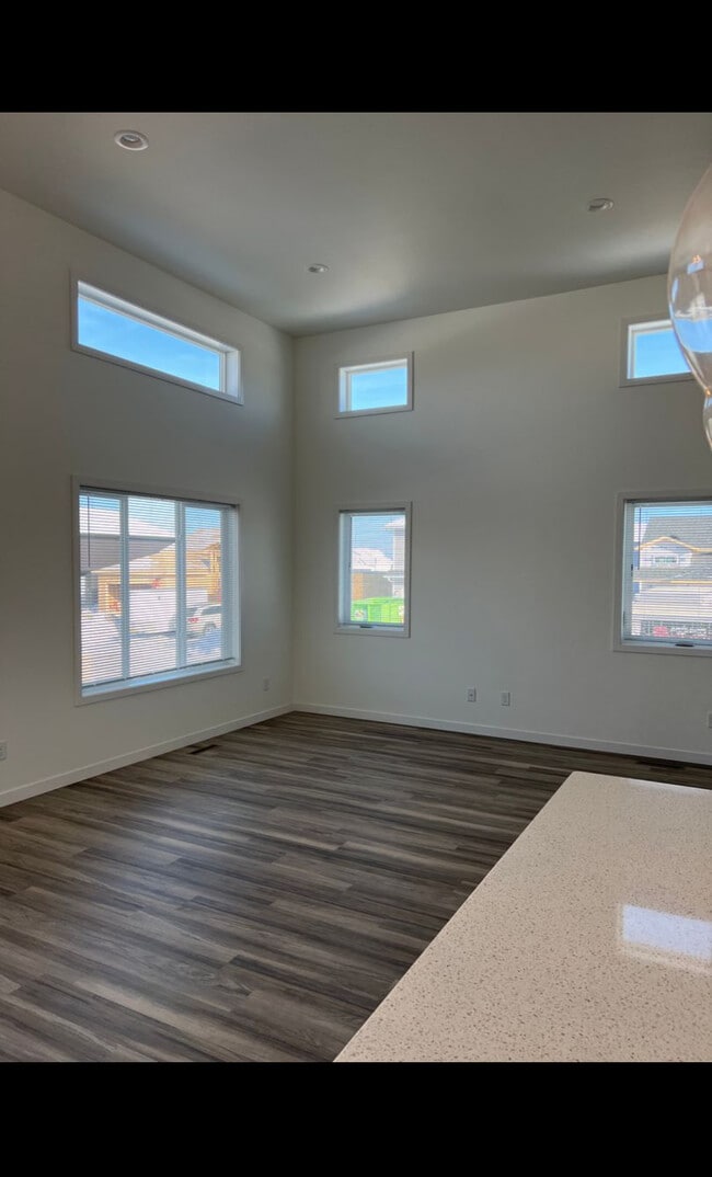 Photo - 4951 37th Ave S