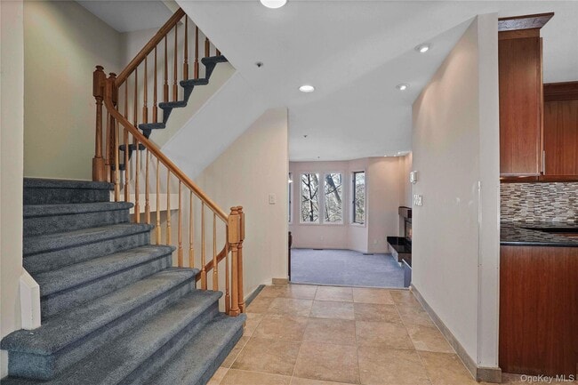 Photo - 208 Boulder Ridge Rd