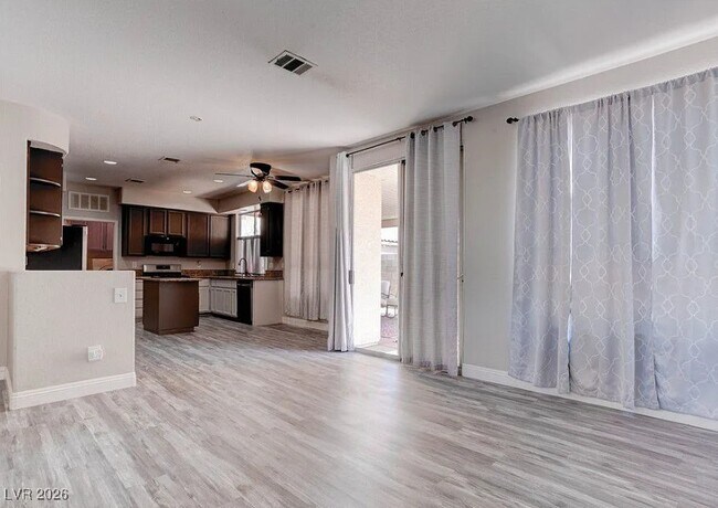 Photo - 270 Fairbrook Dr