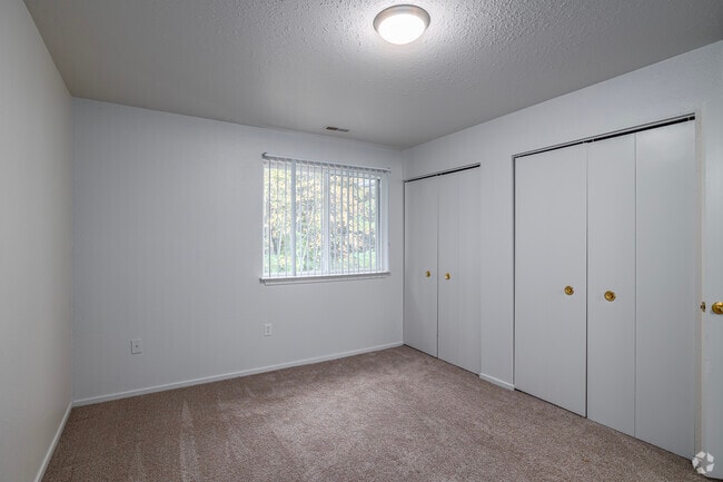 2BD, 2BA - 1050SF