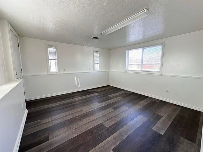 Photo - 28 N 200 E Unit 2