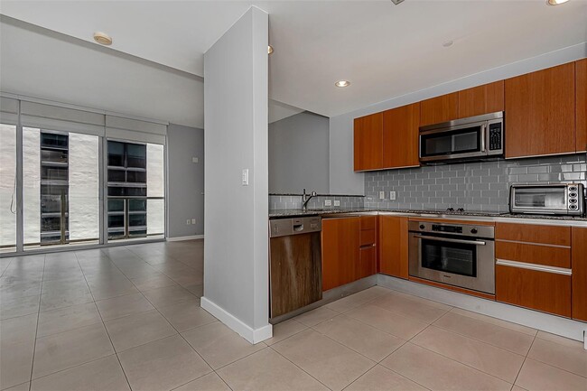 Photo - 1050 Brickell Ave Unit 2822