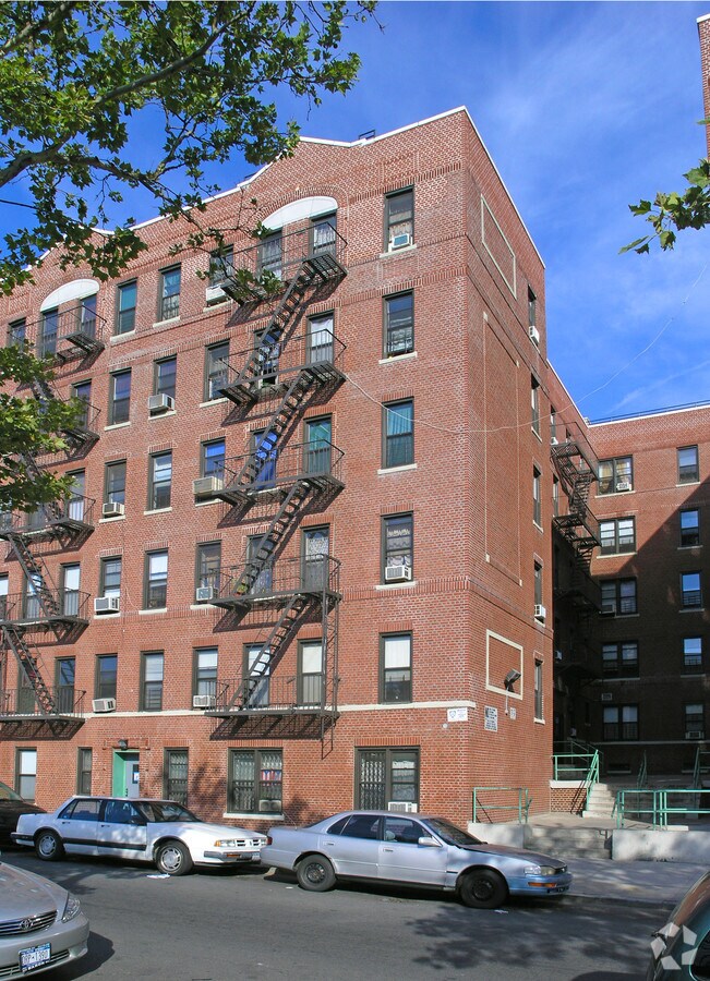 Photo - Crotona Estates