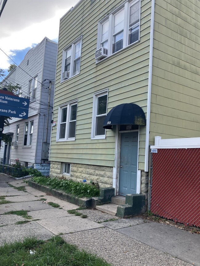 Building Photo - 593 Avenue A Unit 1 Rental