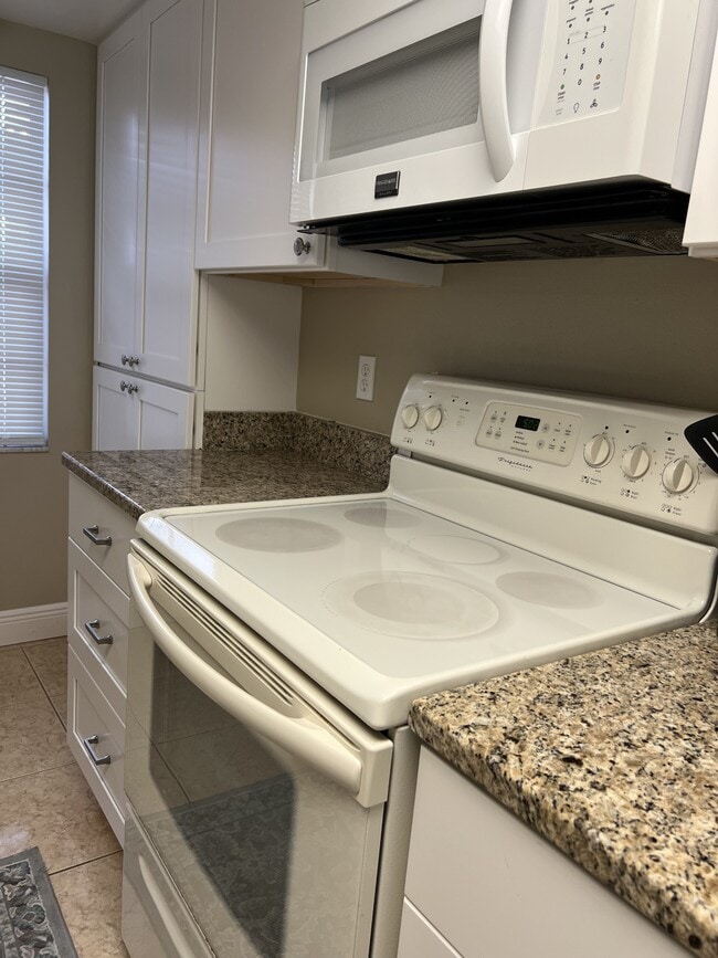 Photo - 9609 Midiron Ct