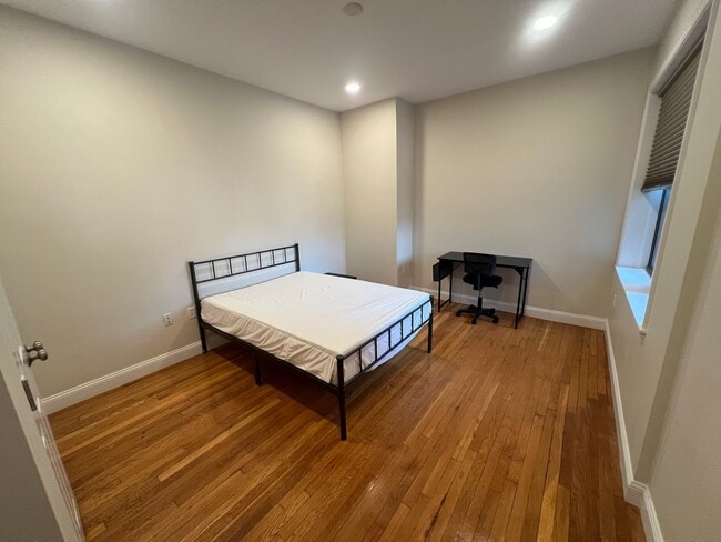 2021 Commonwealth Ave Unit 2021 Commonwealth Ave